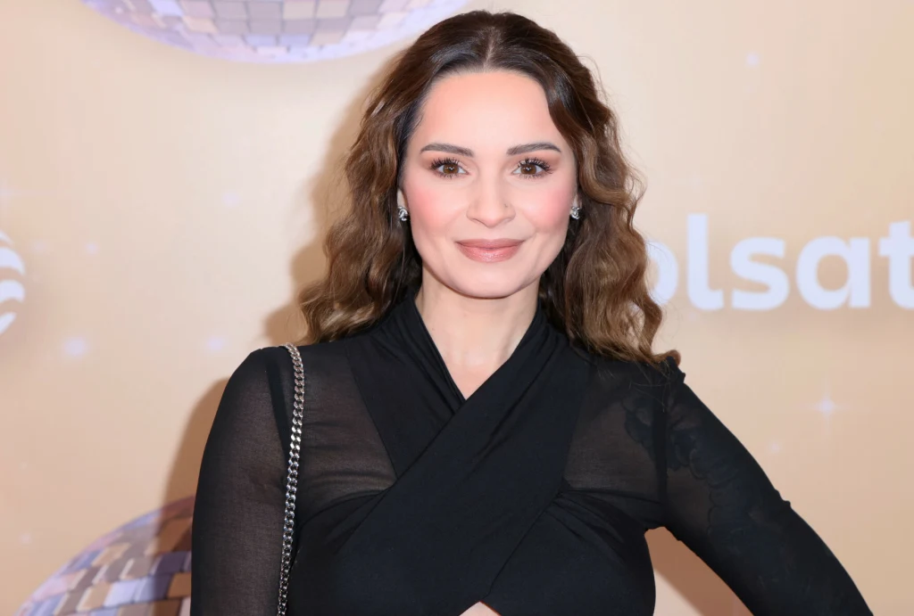 Ewelina Lisowska Ewelina Lisowska