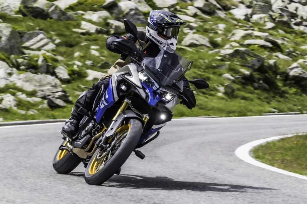 Na rodzimym rynku roi się od motocykli chińskiej produkcji - oto przegląd najtańszych modeli dla posiadaczy kat. A2 i A.