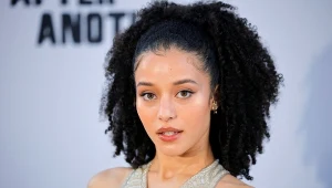 Debiutantka wśród legendarnych aktorów. Wróży jej się wielką karierę