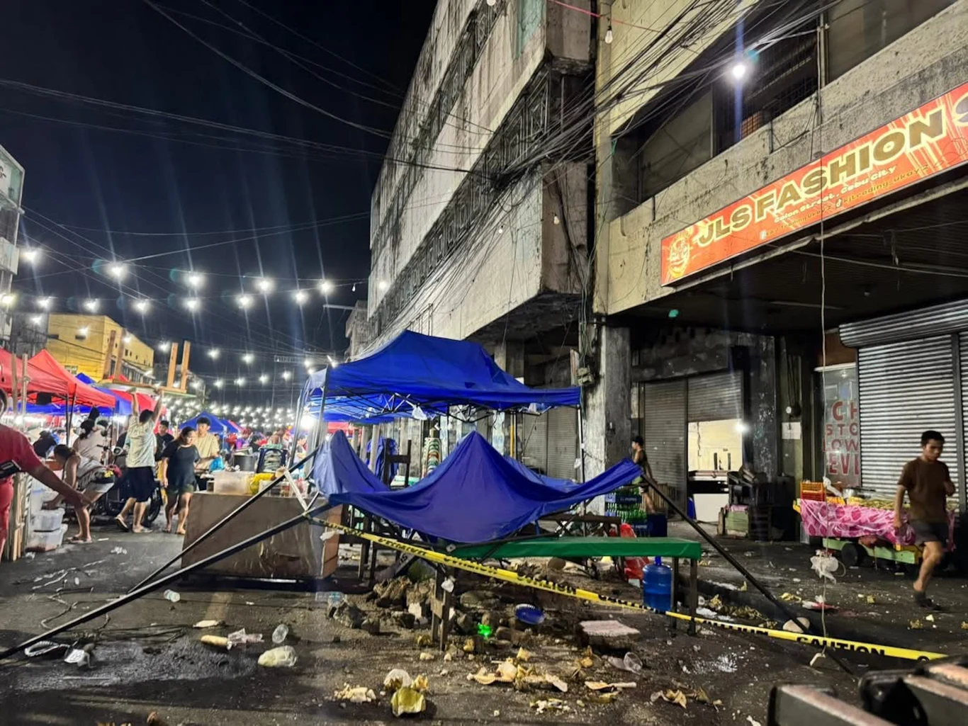 Filipiny nawiedzone przez silne trzęsienie ziemi. Służby mówią o ofiarach Filipiny nawiedzone przez silne trzęsienie ziemi. Służby mówią o ofiarach
