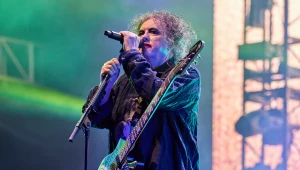 Robert Smith stoi na czele The Cure