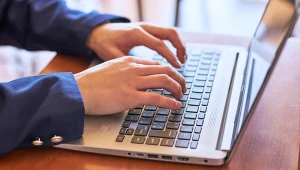 Jak napisać e-mail do dziekana? Poradnik na początek roku akademickiego