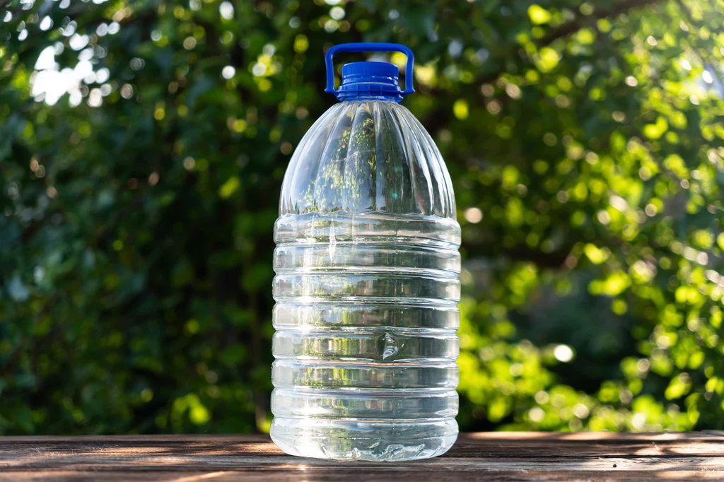 Butelki plastikowe o pojemności większej niż 3 litry nie będą objęte systemem kaucyjnym