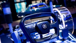 ZF wycofuje się z produkcji silników elektrycznych i zwolni 7400 osób
