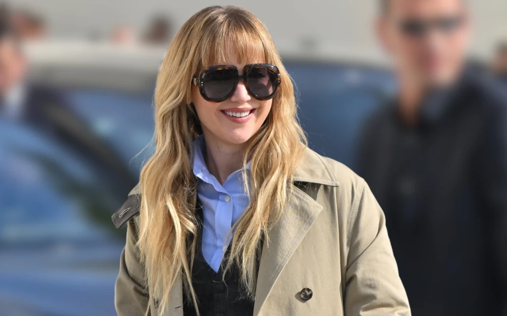Jennifer Lawrence na pokazie Diora podczas paryskiego Tygodnia Mody