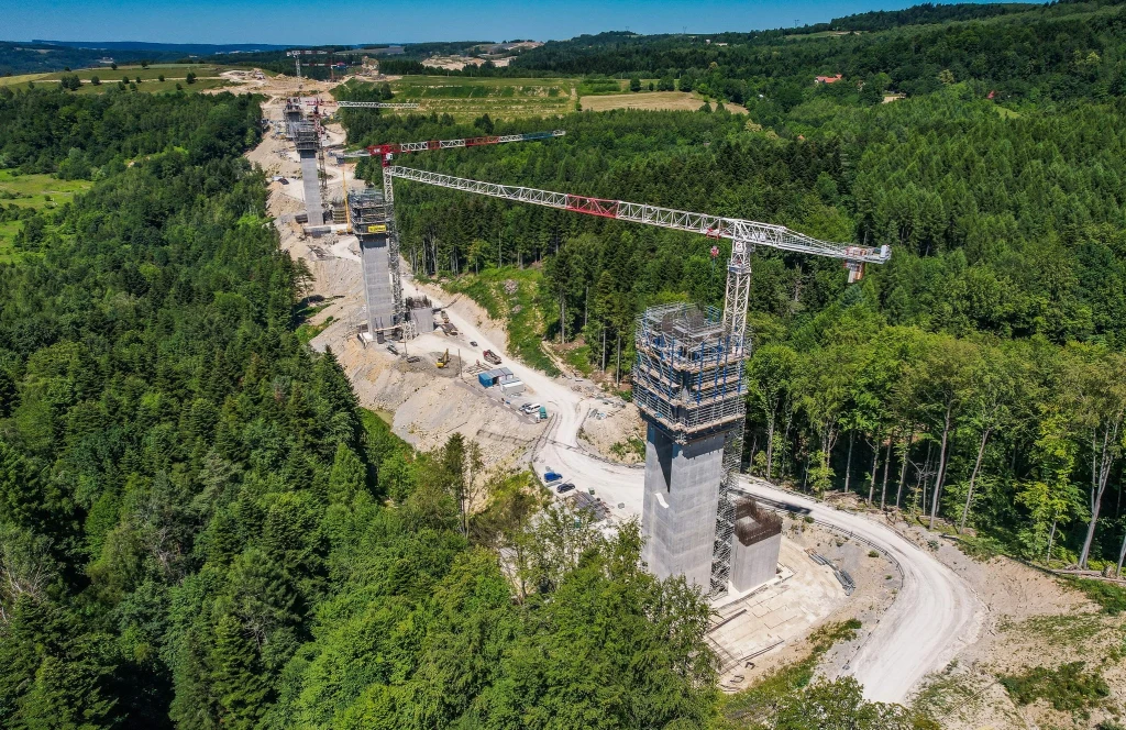 Najwyższa estakada w Polsce rośnie na Podkarpaciu