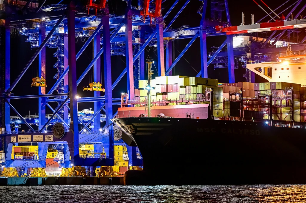 W 2024 r. skonfiskowano w UE 112 mln podrobionych produktów znanych marek. Większość podczas kontroli portów