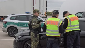 Wspólny patrol służb polskich i niemieckich na granicy państwowej