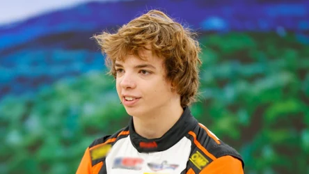 ​Tymoteusz "Tymek" Kucharczyk idzie w ślady Roberta Kubicy. 19-latek robi karierę na torach Formuły