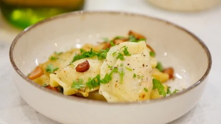 Smażone pierogi z kaszą, kapustą i kiełbasą - jesienny hit od Karoliny Stolarskiej-Bigos 