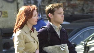 Kirsten Dunst i Tobey Maguire na planie "Spider-Mana" w 2001 roku
