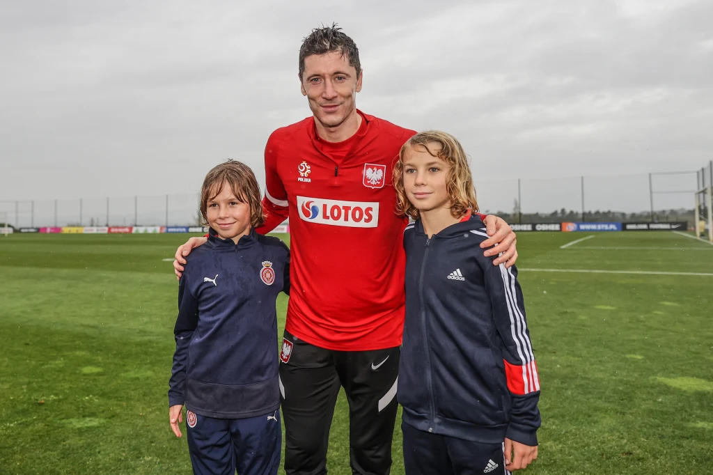 Bracia Żuk z Robertem Lewandowskim