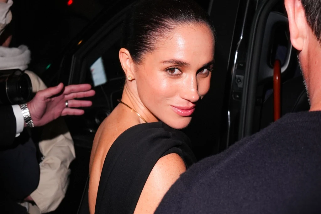Meghan Markle zaskoczyła obecnością w Paryżu i sama była zachwycona tym efektem 