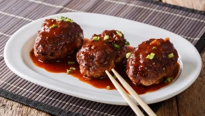 Ten japoński obiad to prawdziwy hit. Odkąd poznałam przepis, robię go co tydzień