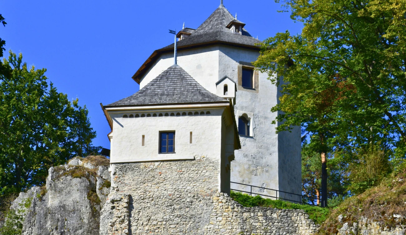 Zamek Kazimierzowski w Ojcowie to idealne miejsce na wycieczkę 