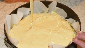 Z piekarnika pachnie gruszkami i wanilią. Szybkie ciasto na jesienne chłody