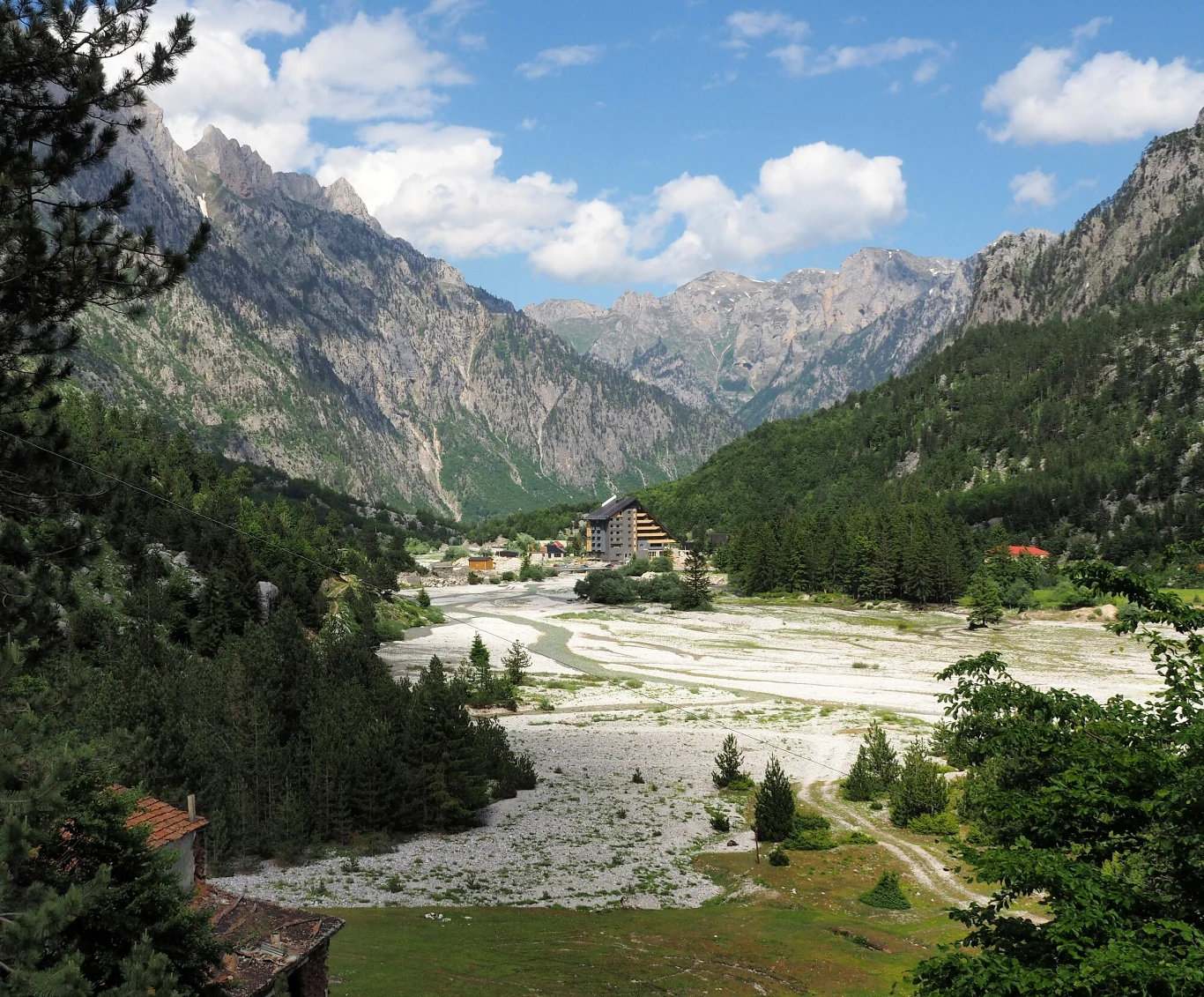 Albańskie Alpy to także świetna alternatywa dla miłośników fotografii i przyrody.