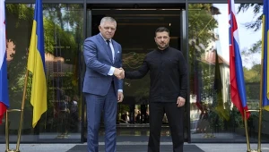 Premier Słowacji Robert Fico i prezydent Ukrainy Wołodymyr Zełenski