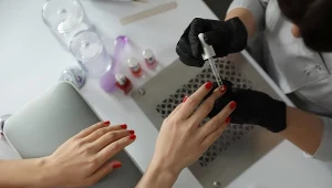 Te paznokcie to hit jesieni 2025. Zapomniany trend powraca na salony