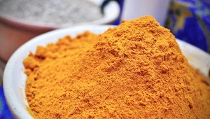 Sproszkowane płatki aksamitki to popularna gruzińska przyprawa 