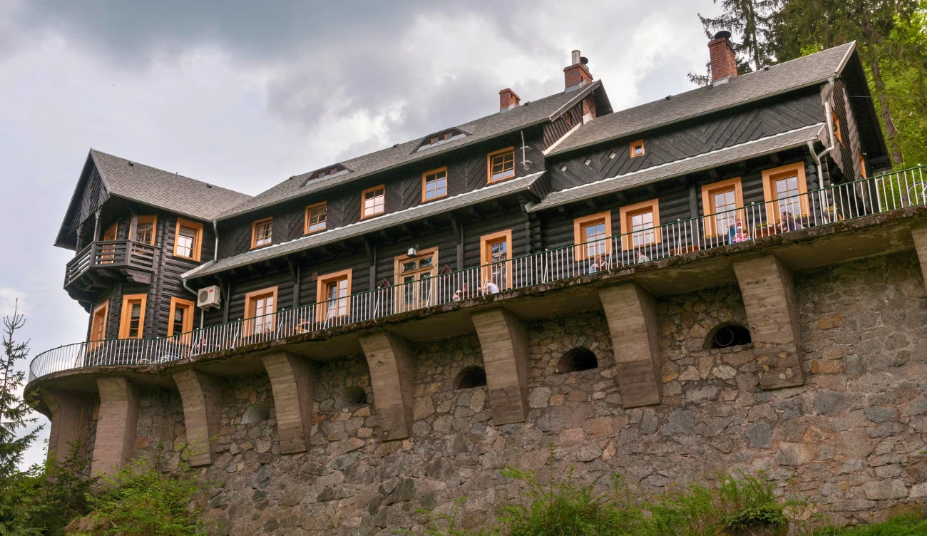 Perła Zachodu zachwyca niesamowitą architekturą Perła Zachodu zachwyca niesamowitą architekturą