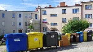 Właściciele posesji muszą kupić dodatkowy kontener na odpady. Co tam trafi?