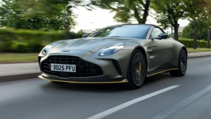 Aston Martin Vantage Roadster ma oszczędne V8. I najszybszy dach na rynku