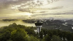 Ośrodek turystyczny PKL Solina - wieża widokowa na górze Jawor