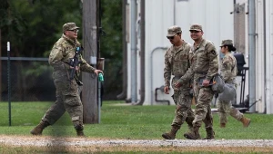 Żołnierze Gwardii Narodowej z Teksasu dotarli na przedmieścia Chicago, zdj. z centrum szkoleniowego