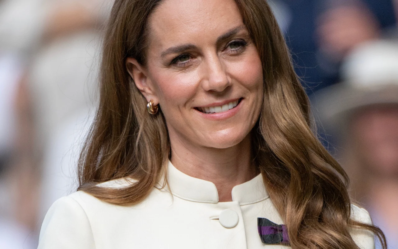 Kate często wybiera bardzo delikatną biżuterię 