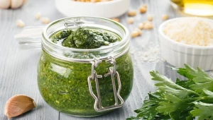 Ma mnóstwo żelaza i witaminy C, a kosztuje grosze. Zrób na obiad