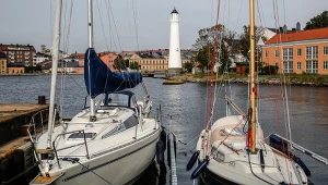 To miejsce jest idealne na jesienny city break. Dopłyniesz tam promem