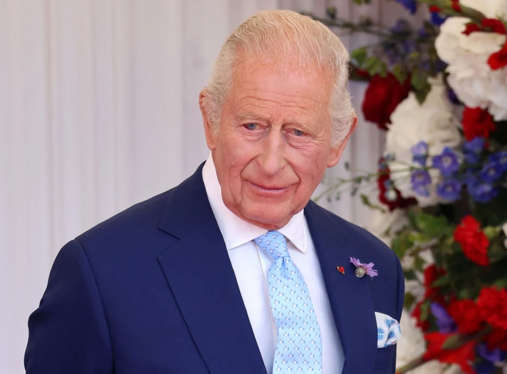 Król Karol III Król Karol III