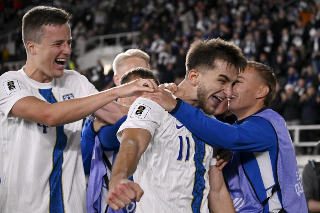 W 55. minucie Adam Marhiev (nr 11) zapewnił Finom triumf nad Litwą