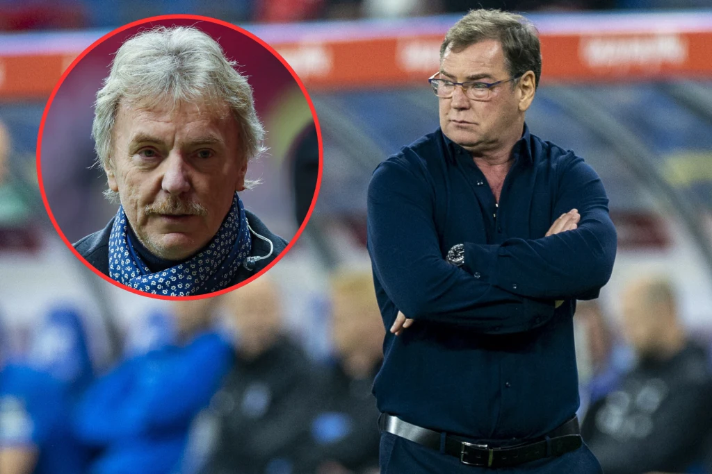 Mężczyzna w ciemnej koszuli stoi z założonymi rękami na tle stadionu piłkarskiego, w lewym górnym rogu okrągłe wstawienie z twarzą innego mężczyzny w kurtce i apaszce.