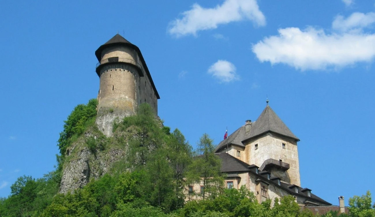 Zamek Orawski na Słowacji. Twierdza zbudowana na skale