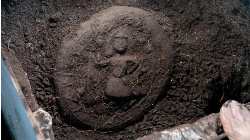 Archeolodzy odnaleźli hostię z symbolem Jezusa