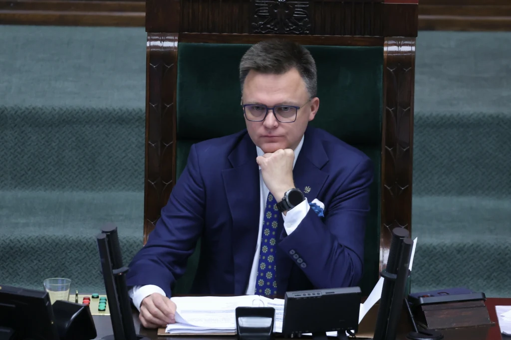 Szymon Hołownia stawia warunki Donaldowi Tuskowi, lecz pytanie, czy w razie kryzysu w koalicji wszyscy posłowie Polski 2050 zostaną na pokładzie tej partii? Szymon Hołownia stawia warunki Donaldowi Tuskowi, lecz pytanie, czy w razie kryzysu w koalicji wszyscy posłowie Polski 2050 zostaną na pokładzie tej partii?