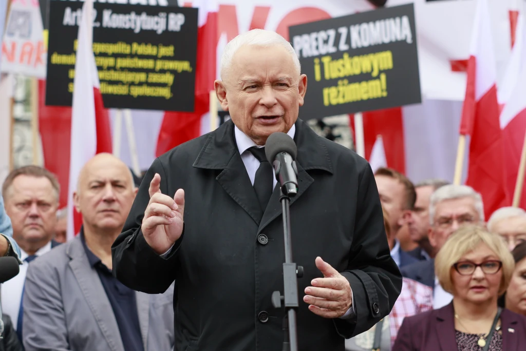 Jarosław Kaczyński podczas demonstracji PiS przed Ministerstwem Sprawiedliwości we wrześniu 2024 roku