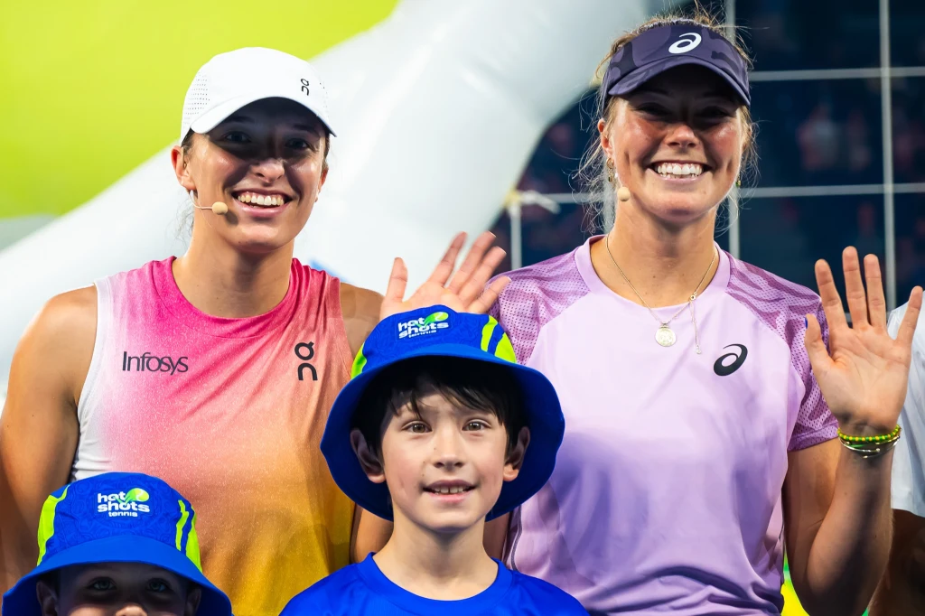 Iga Świątek przegrała w styczniu półfinał AO z Madison Keys. Kilkanaście godzin później z tytułu cieszyła się Olivia Gadecki. Teraz Australijka wsparła młodą Polkę Olivię Lincer Iga Świątek przegrała w styczniu półfinał AO z Madison Keys. Kilkanaście godzin później z tytułu cieszyła się Olivia Gadecki. Teraz Australijka wsparła młodą Polkę Olivię Lincer