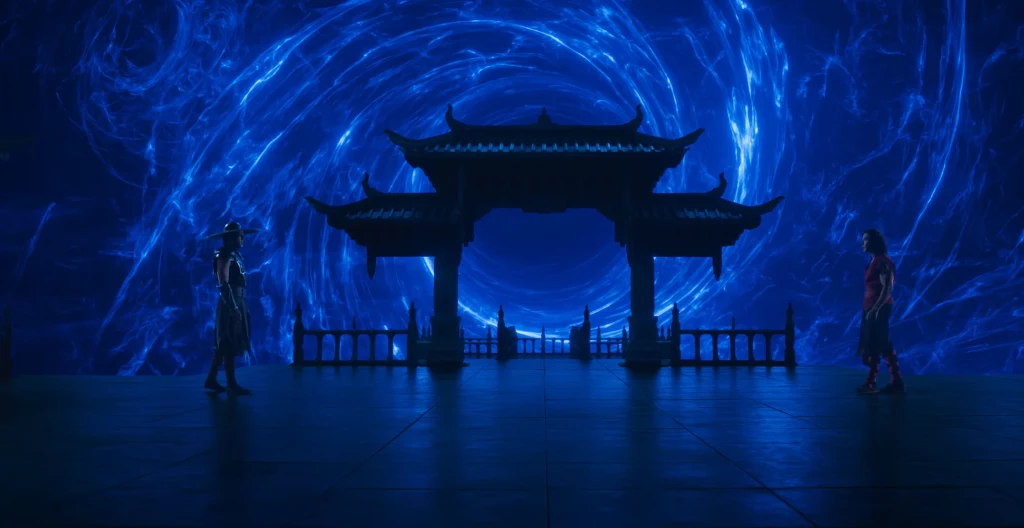 Mortal Kombat III Scena dwóch postaci stojących naprzeciw siebie na tle tradycyjnej bramy w stylu azjatyckim, za którą znajduje się fantastyczny wir energetyczny w odcieniach niebieskiego, tworzący surrealistyczną i tajemniczą atmosferę.