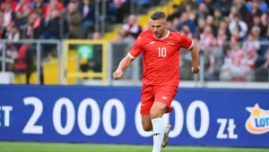 Najpierw strzelił dla Niemców, a potem pomógł Polakom. Show Podolskiego