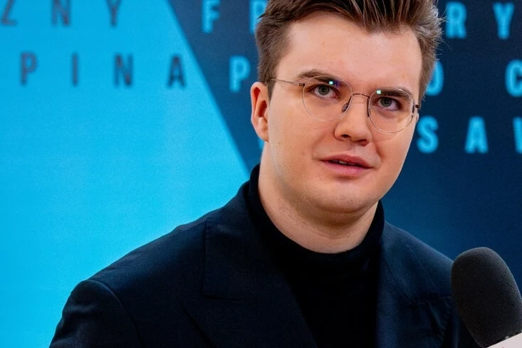 Piotr Alexewicz jest jednym z Polaków, którzy przeszli do kolejnego etapu