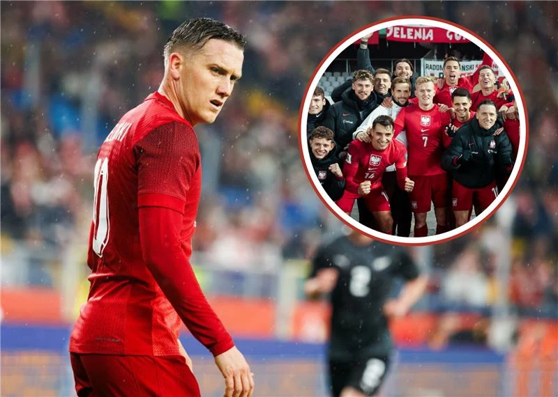 Reprezentacja Polski poniesie konsekwencje po meczu z Litwą Piłkarz w czerwonym stroju z numerem 20 podczas meczu, w tle rozmyte sylwetki innych zawodników; w okrągłym wstawionym kadrze drużyna świętująca zwycięstwo, wszyscy ubrani w sportowe stroje reprezentacji Polski.