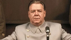 Russell Crowe w scenie z filmu "Norymberga"