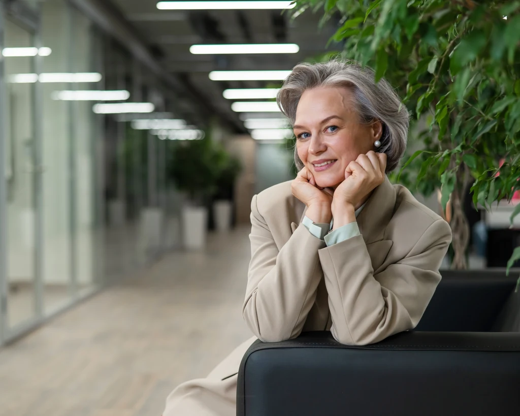 Jak wyglądać modnie i elegancko? Stroje dla dojrzałych pań Jak wyglądać modnie i elegancko? Stroje dla dojrzałych pań