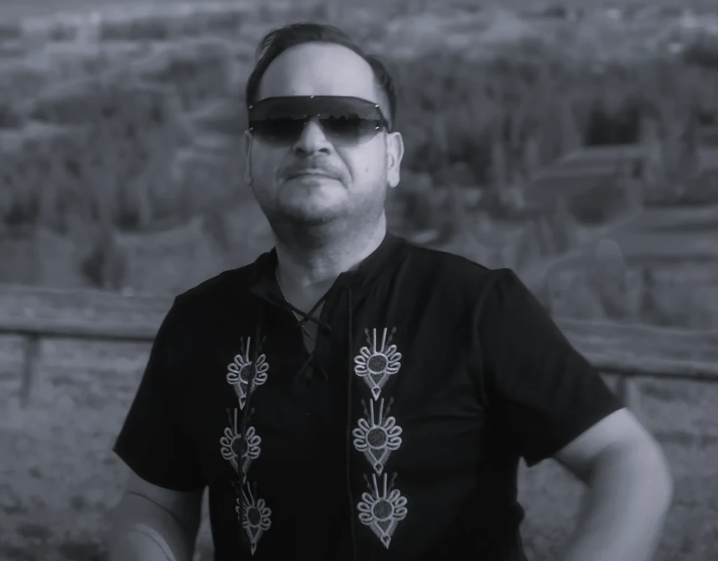 Ben Vito w teledysku "Góraleczka mała" Ben Vito w teledysku "Góraleczka mała"