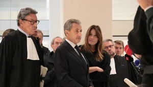 Nicolas Sarkozy wraz z małżonką przed francuskim sądem
