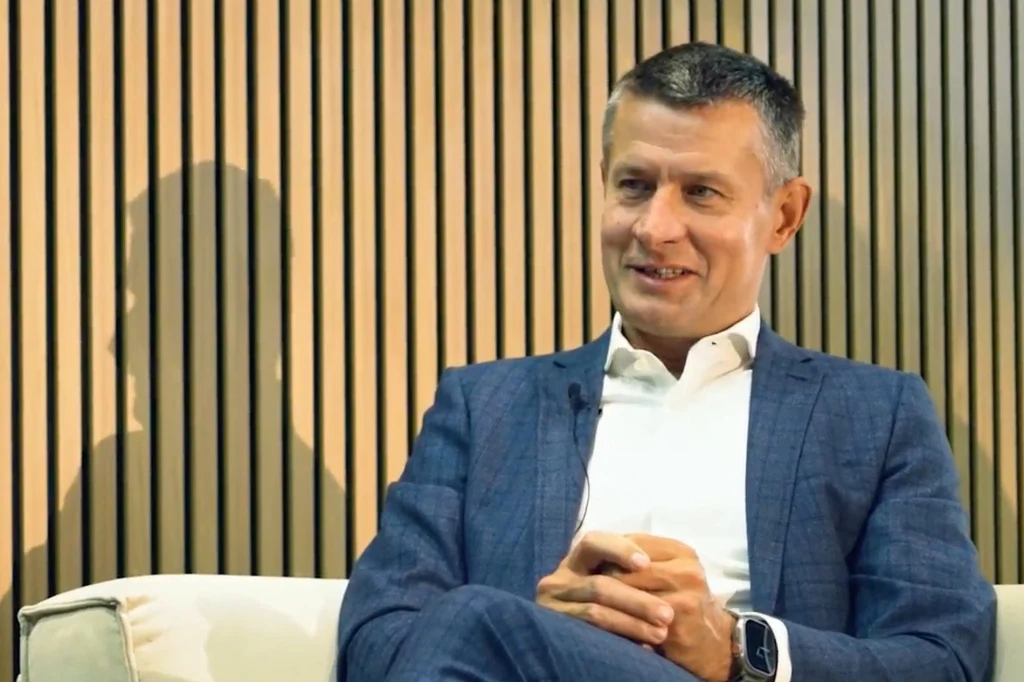 Arek Nowiński w rozmowie z Interią opowiada o planach Volvo