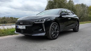 Nowy DS N4 ma napęd, którego wcześniej nie było. I wygląda jak z innej ligi